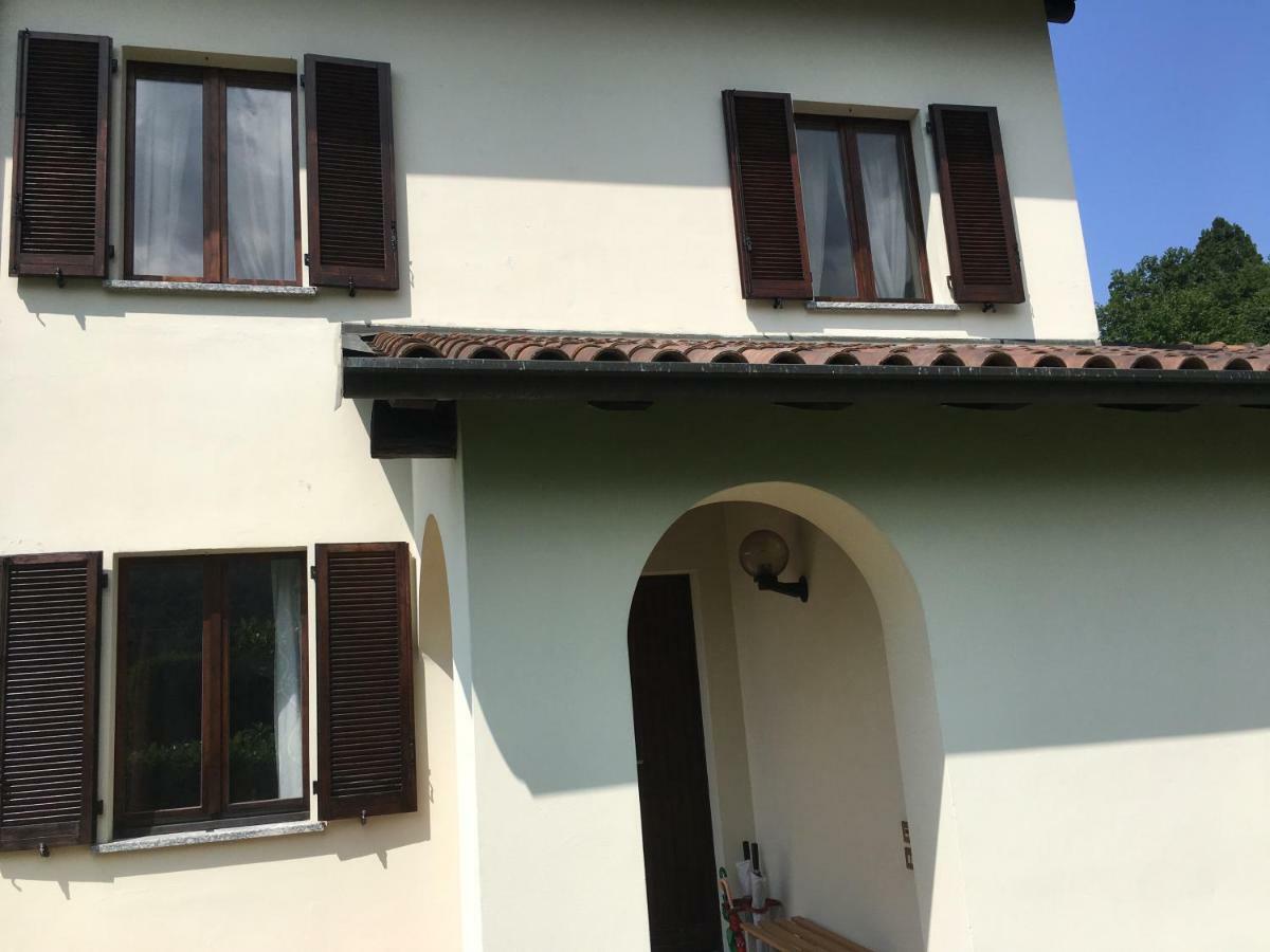 Villa Sasso Cavallo แมนเดลโล เดล ลาริโอ ภายนอก รูปภาพ